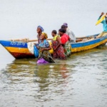 lbaumgardt_boat-ladies