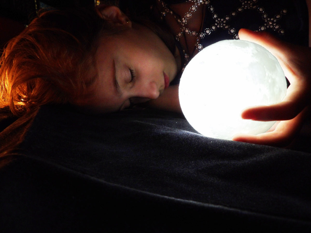 natal3_Moonlit-Dreams